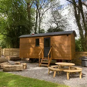 https://herdwick-shepherd-hut.exeterhotels.net